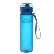 Load image into Gallery viewer, 560ml gourde en plastique sport water bottle gym bottle garrafa vasos de plastico con tapa y pajita bpa free gourde isotherme